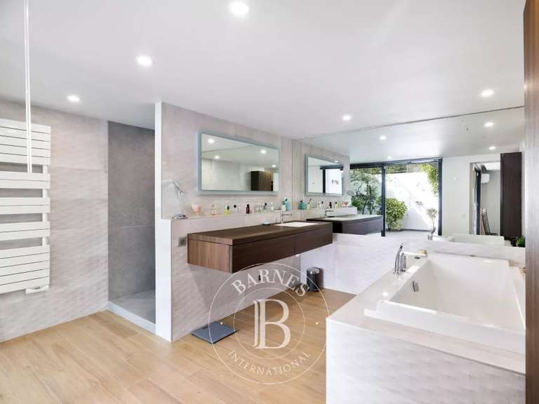 Maison Anglet - 4 chambres - 235m²