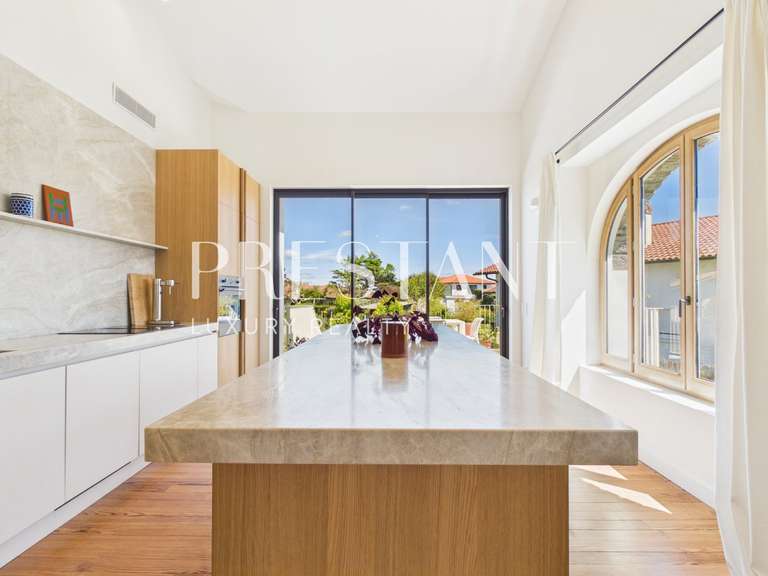 Maison Anglet - 4 chambres - 187m²