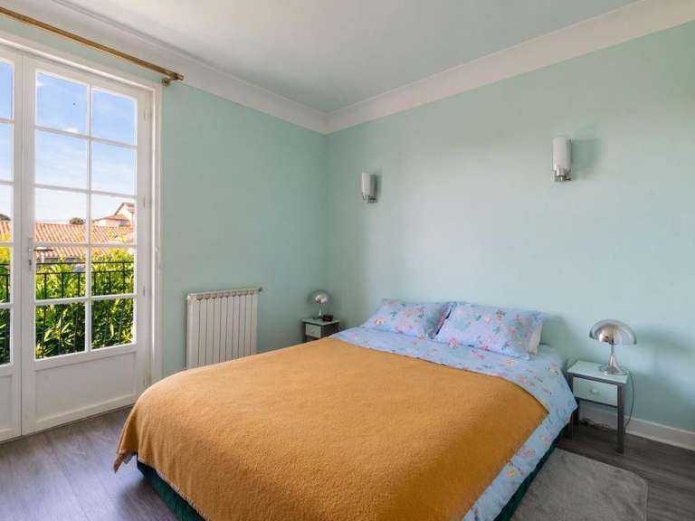 Maison Anglet - 3 chambres - 202m²