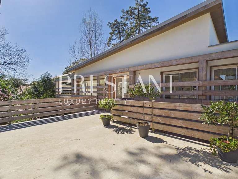 Maison Anglet - 3 chambres - 215m²