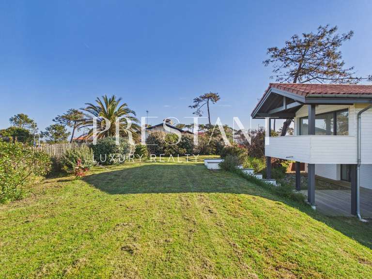 Maison Anglet - 6 chambres - 205m²