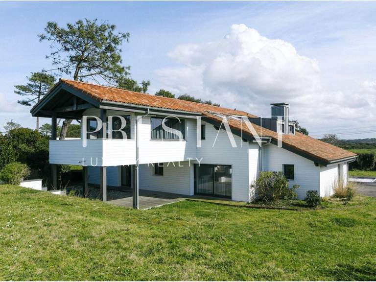Maison Anglet - 6 chambres - 205m²