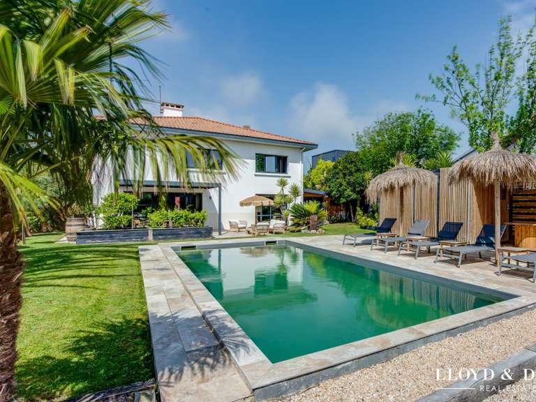 Maison Anglet - 4 chambres - 203m²