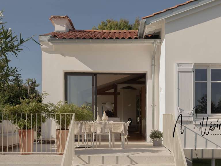 Maison Anglet - 5 chambres - 187m²