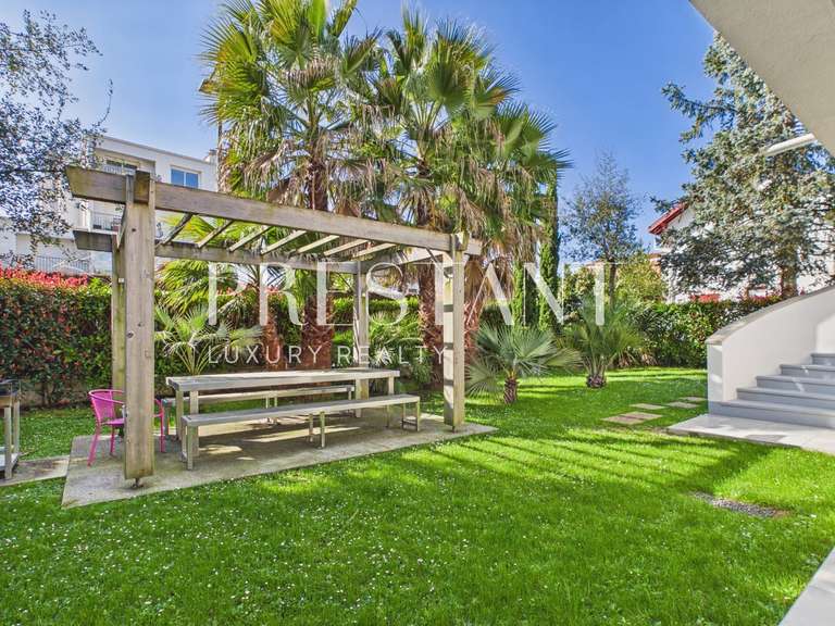 Maison Anglet - 5 chambres - 213m²