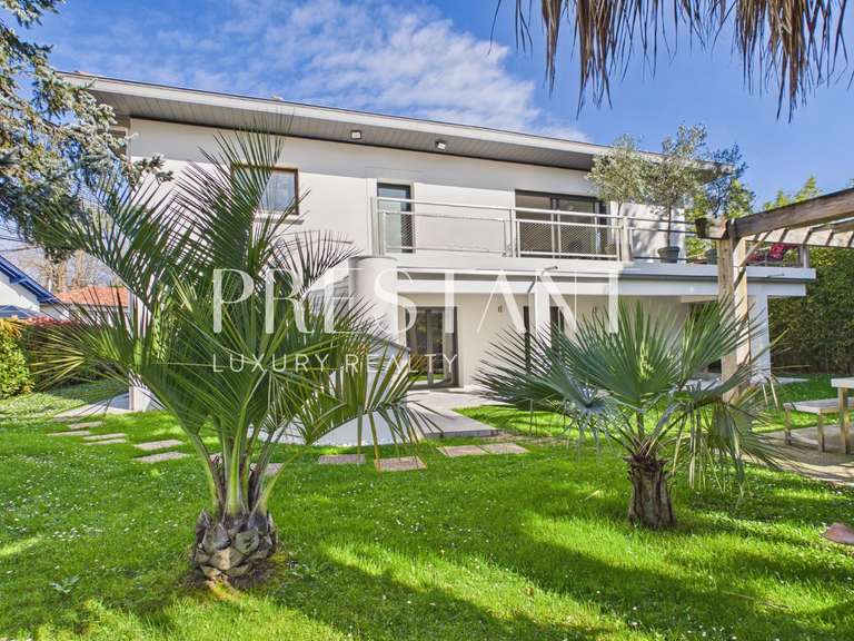 Maison Anglet - 5 chambres - 213m²