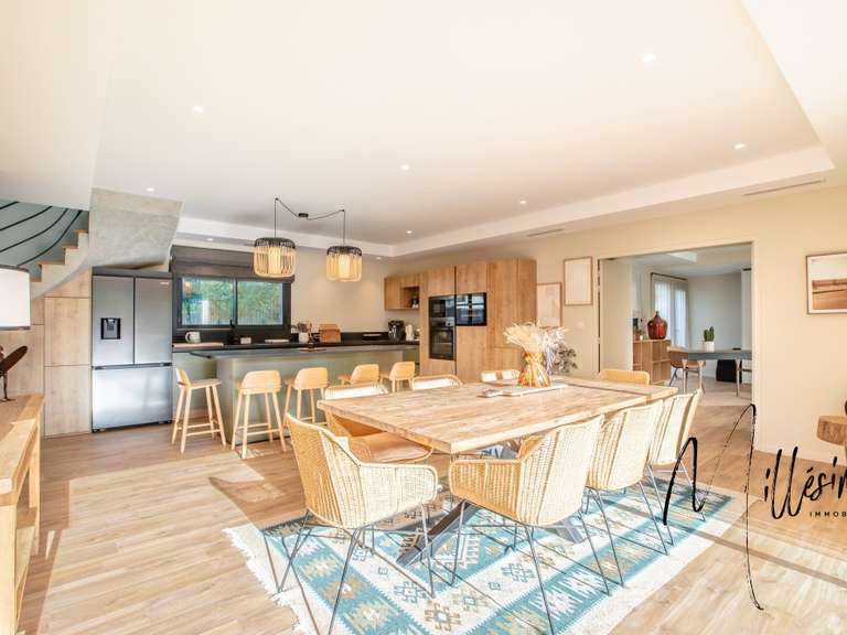 Maison Anglet - 6 chambres - 199m²