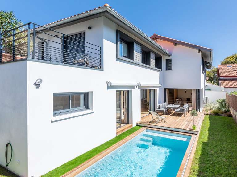 Maison Anglet - 6 chambres - 199m²