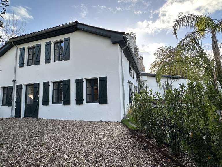 Maison Anglet - 5 chambres - 200m²