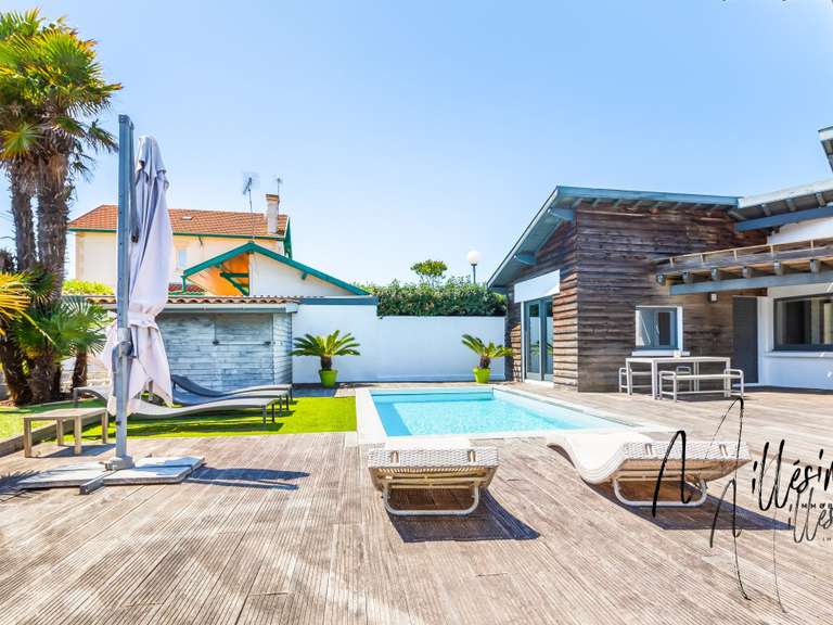 Maison Anglet - 3 chambres - 144m²