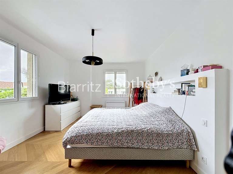 Maison Anglet - 4 chambres - 220m²