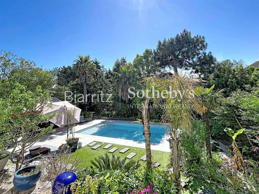 House Anglet