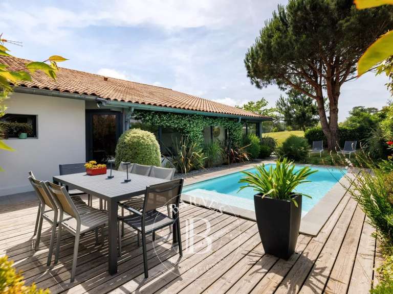 Maison Anglet - 4 chambres - 260m²