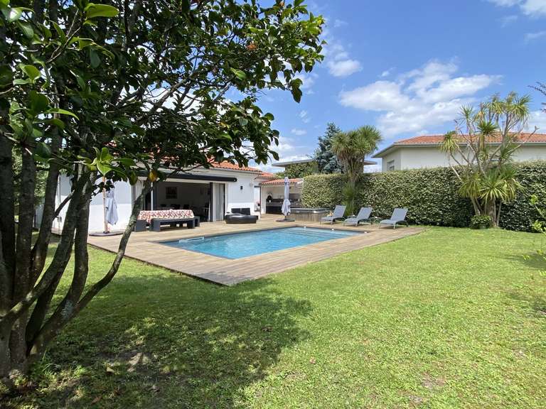 Maison Anglet - 4 chambres - 220m²