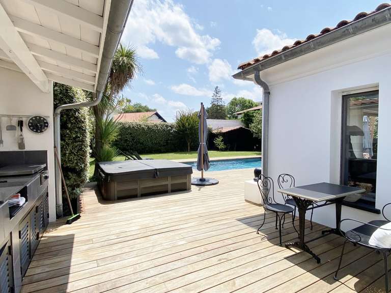 Maison Anglet - 4 chambres - 220m²