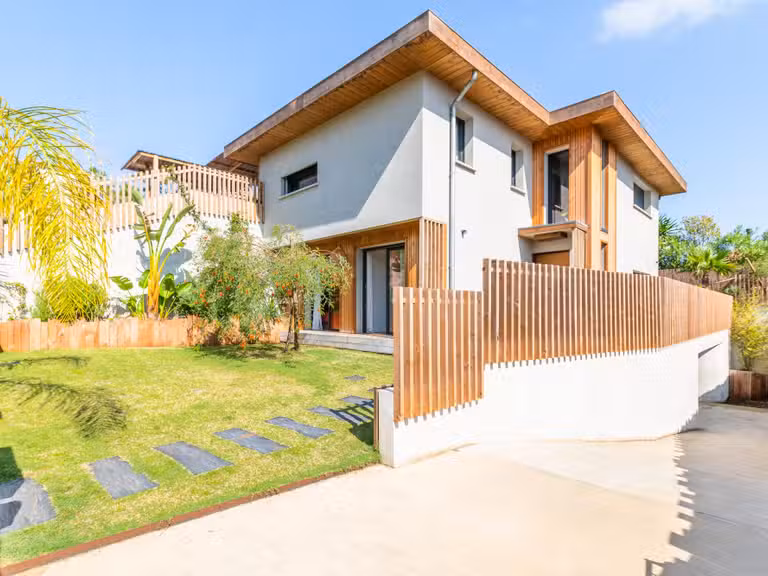 Maison Anglet - 4 chambres - 199m²