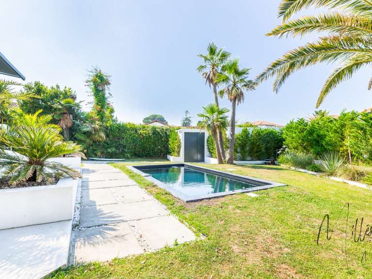 Maison Anglet - 4 chambres - 164m²