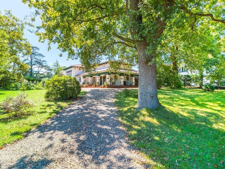 Maison Anglet - 5 chambres - 202m²