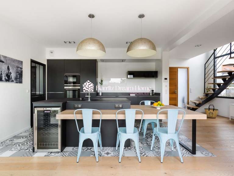 Maison Anglet - 3 chambres - 164m²
