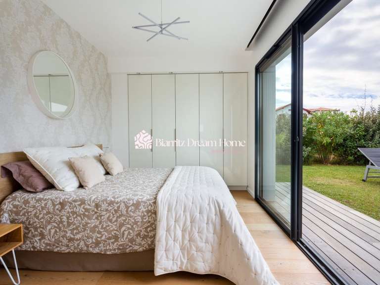 Maison Anglet - 3 chambres - 164m²