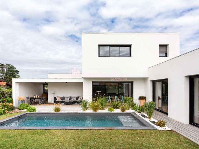 Maison Anglet - 3 chambres - 164m²