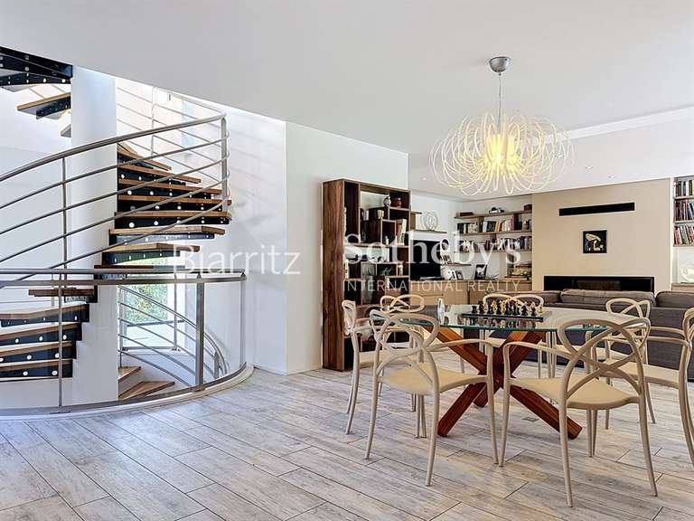 Maison Anglet - 4 chambres - 390m²
