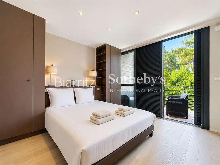 Maison Anglet - 4 chambres - 390m²