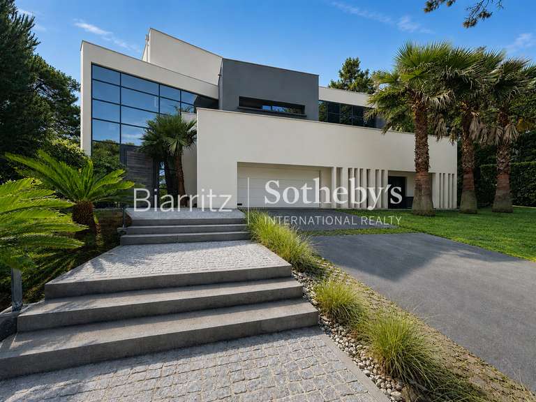 Maison Anglet - 4 chambres - 390m²