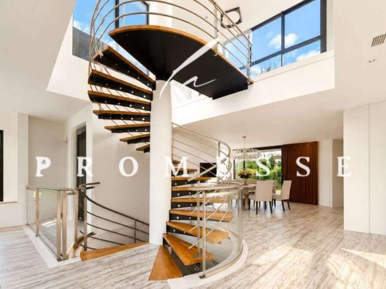 House Anglet