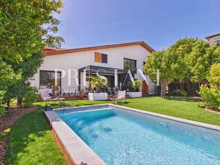 Maison Anglet - 4 chambres - 188m²