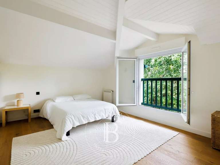 Maison Anglet - 5 chambres - 240m²
