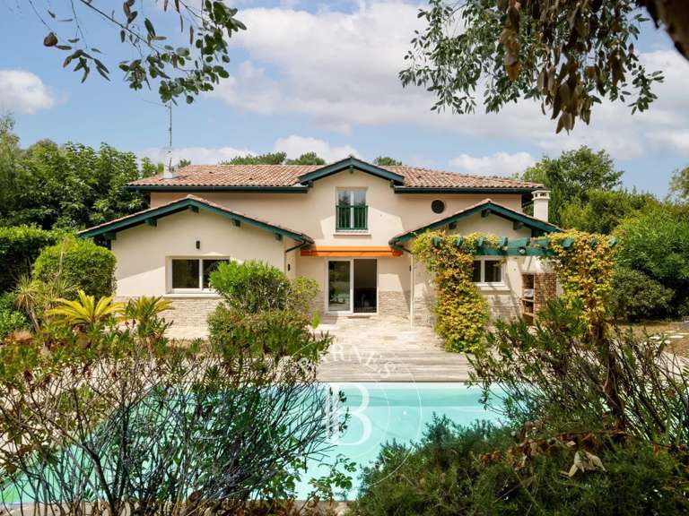 Maison Anglet - 5 chambres - 240m²