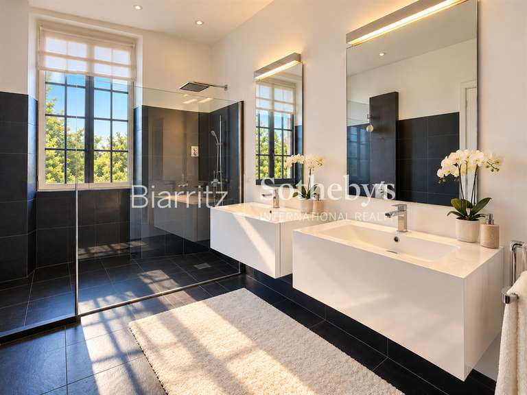 House Anglet - 7 bedrooms - 340m²