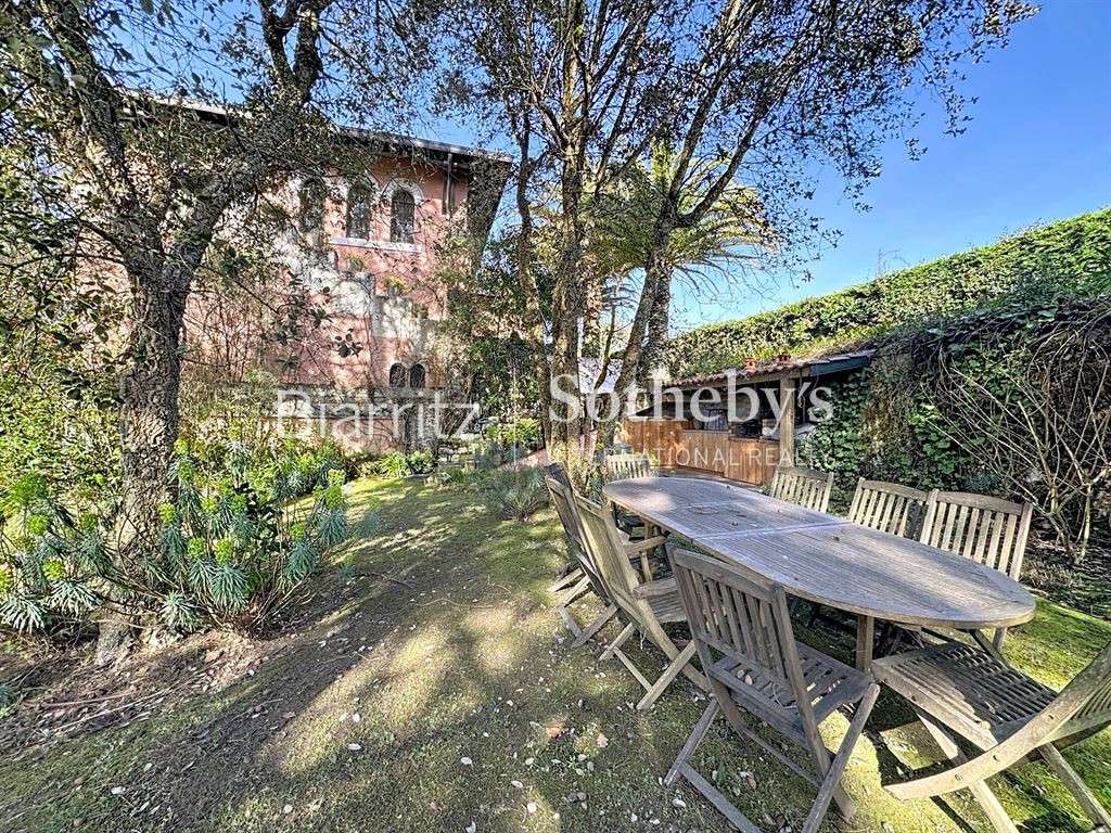 House Anglet