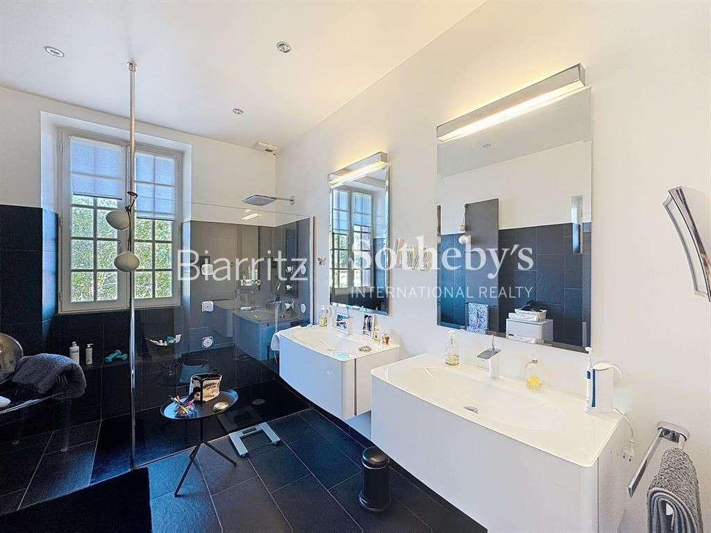 House Anglet