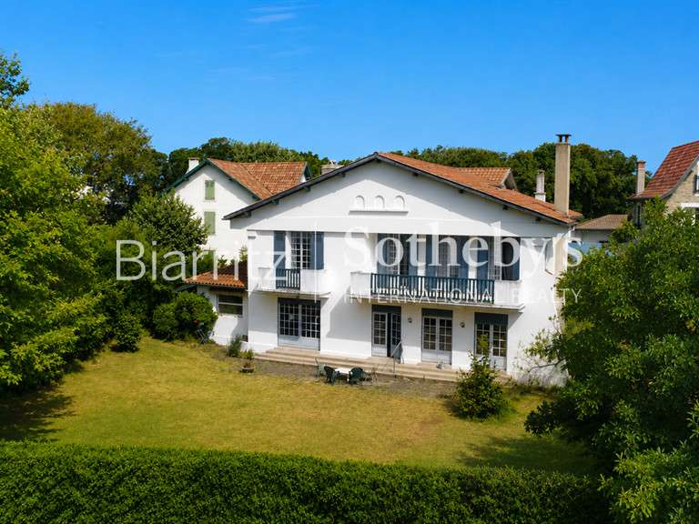 House Anglet - 6 bedrooms - 338m²