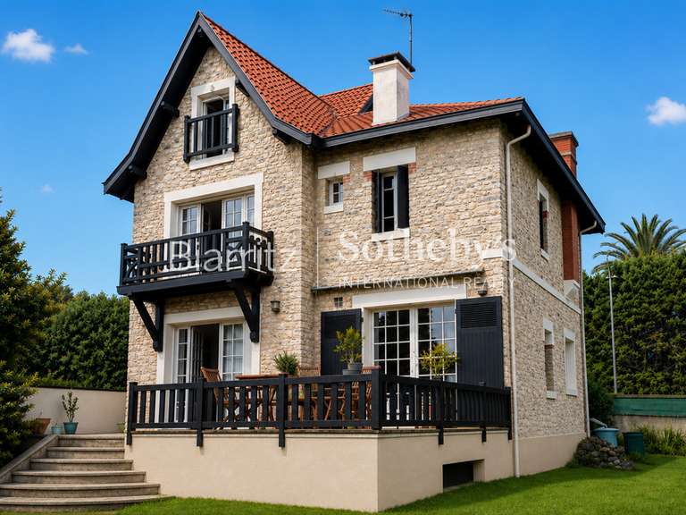 House Anglet - 5 bedrooms - 211m²