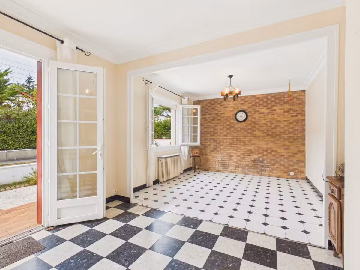 House Anglet