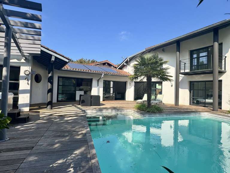 Maison Anglet - 3 chambres - 136m²