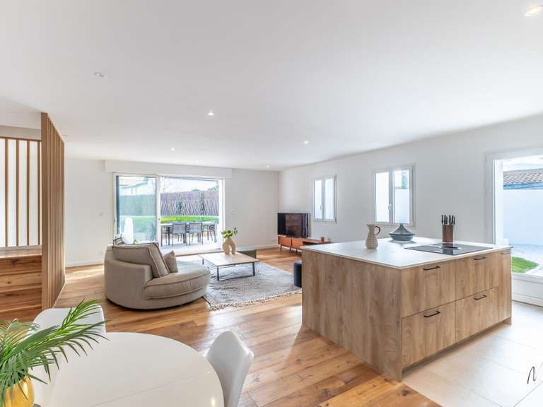 Maison Anglet - 4 chambres - 169m²