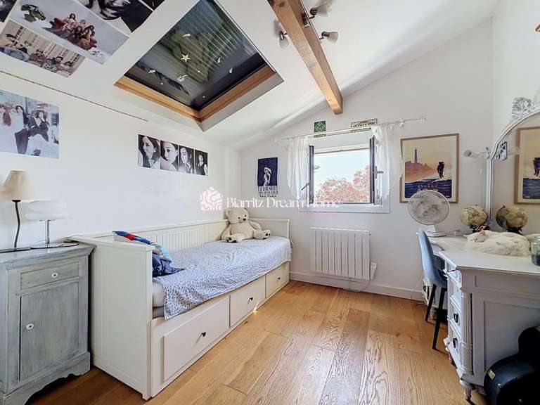 Maison Anglet - 6 chambres - 229m²