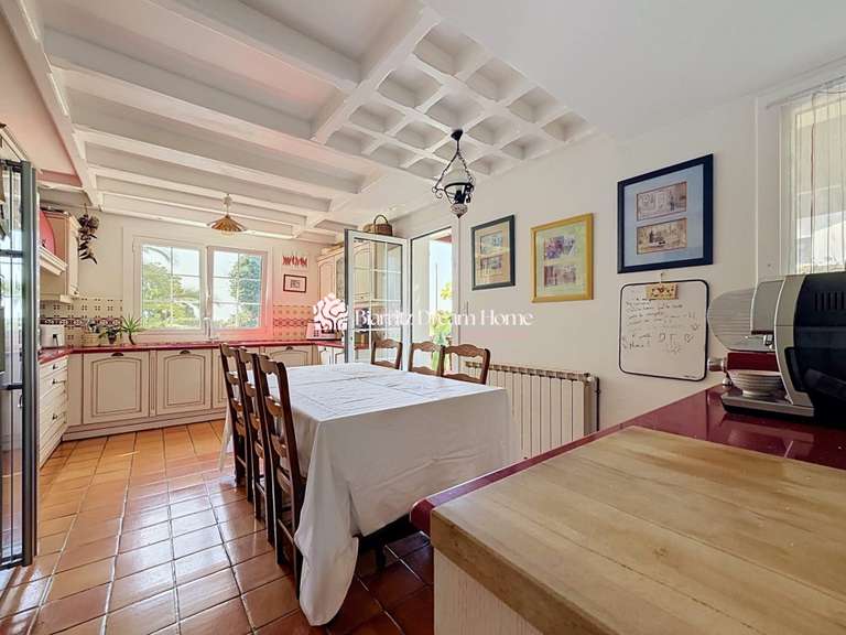 Maison Anglet - 6 chambres - 229m²