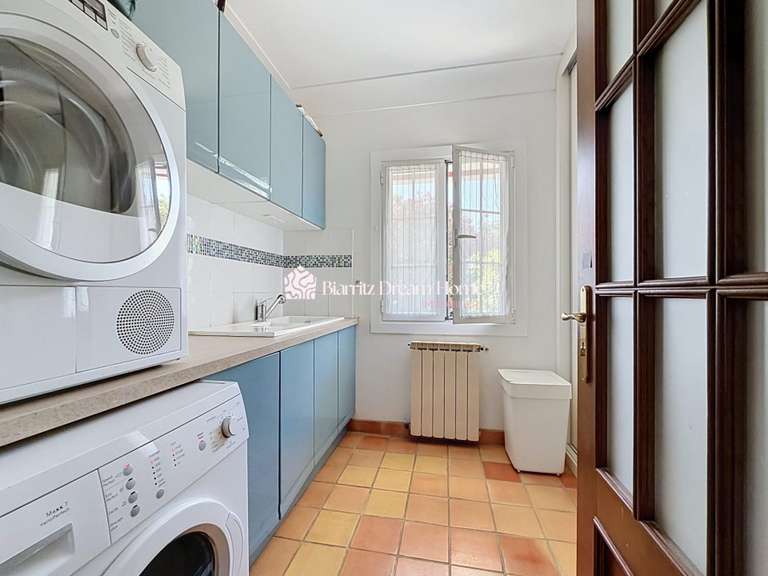 Maison Anglet - 6 chambres - 229m²