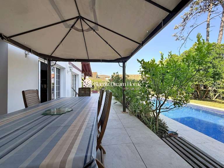 Maison Anglet - 6 chambres - 229m²