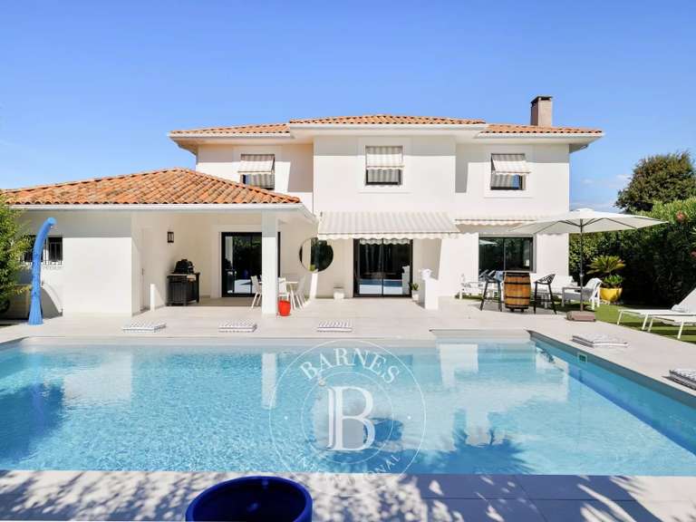 Maison Anglet - 5 chambres - 220m²