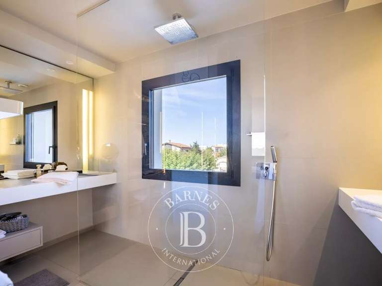 Maison Anglet - 5 chambres - 220m²