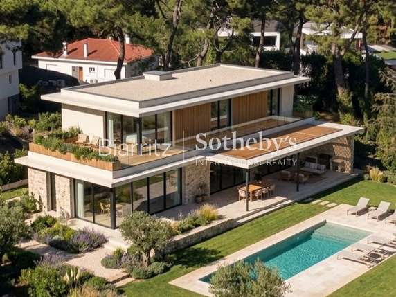 Maison Anglet - 3 chambres - 200m²