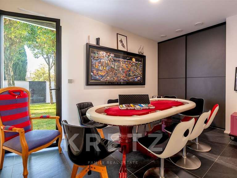 House Angoulême - 5 bedrooms - 360m²