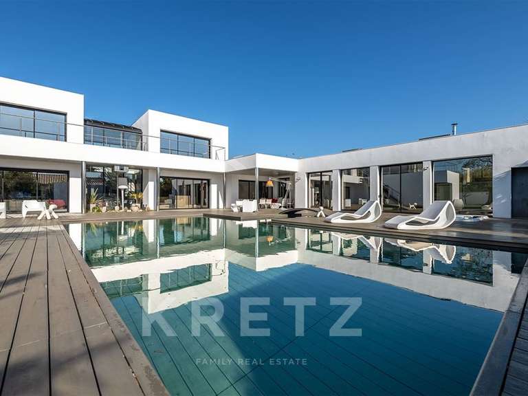 House Angoulême - 5 bedrooms - 360m²