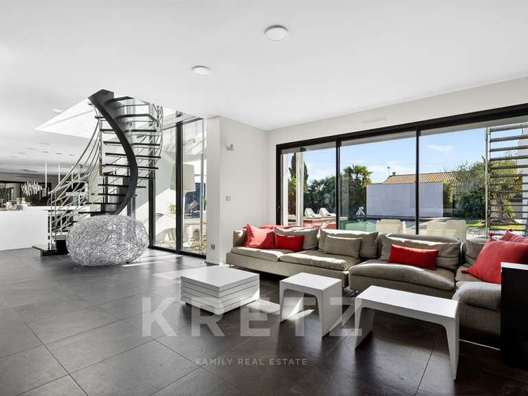 House Angoulême - 5 bedrooms - 360m²